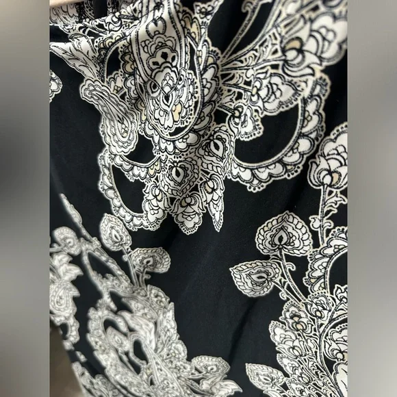 Ladies Top - Picture 2 of 5